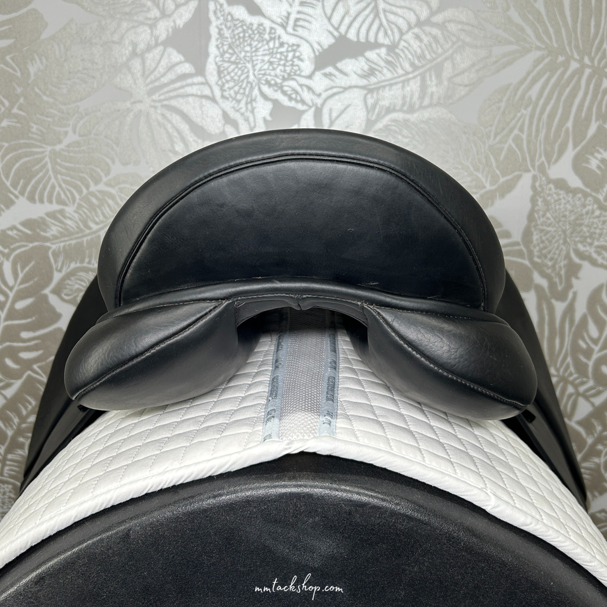 Used 17.5" Dover Circuit Premier Dressage Saddle