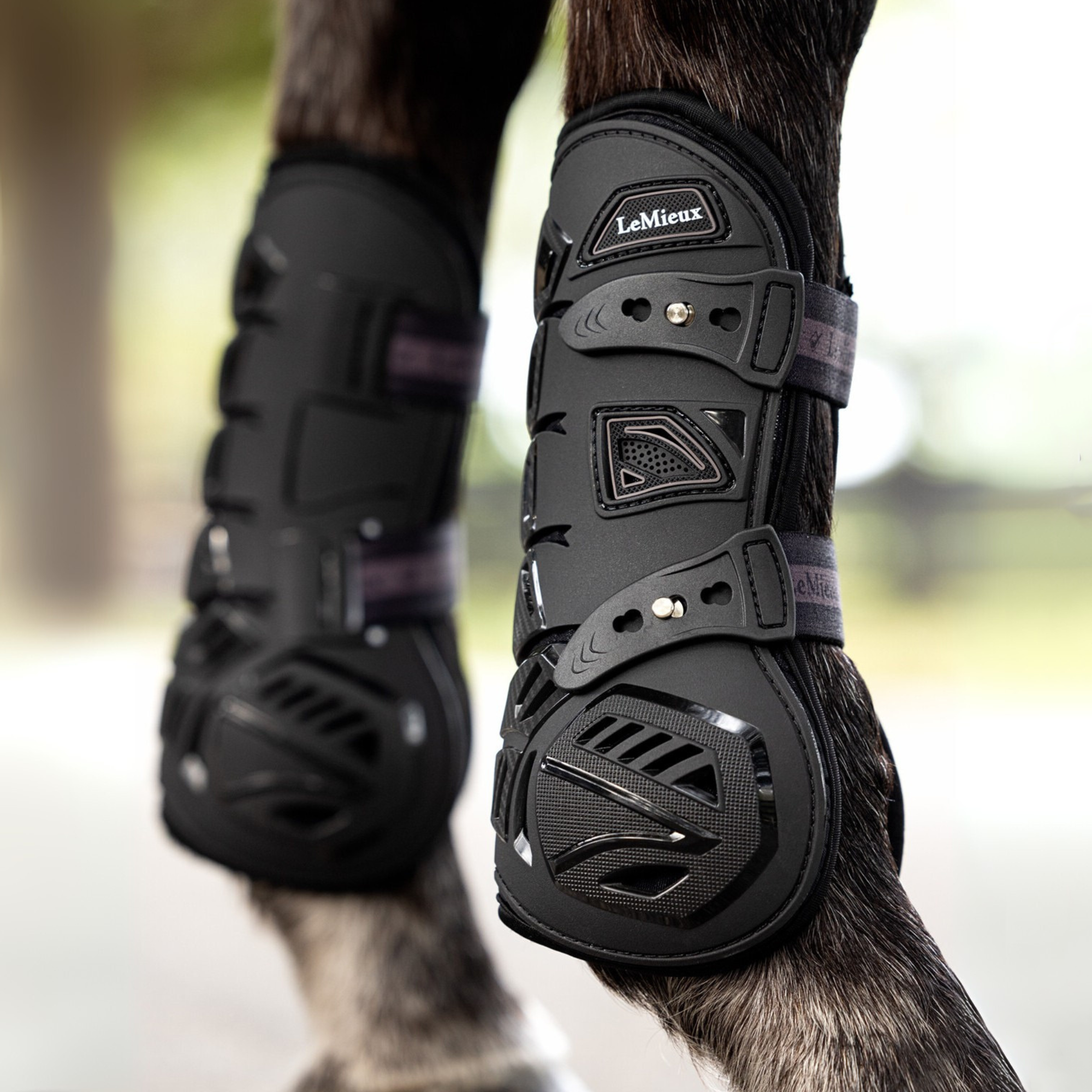 LeMieux Motioncool Tendon Boots, Black