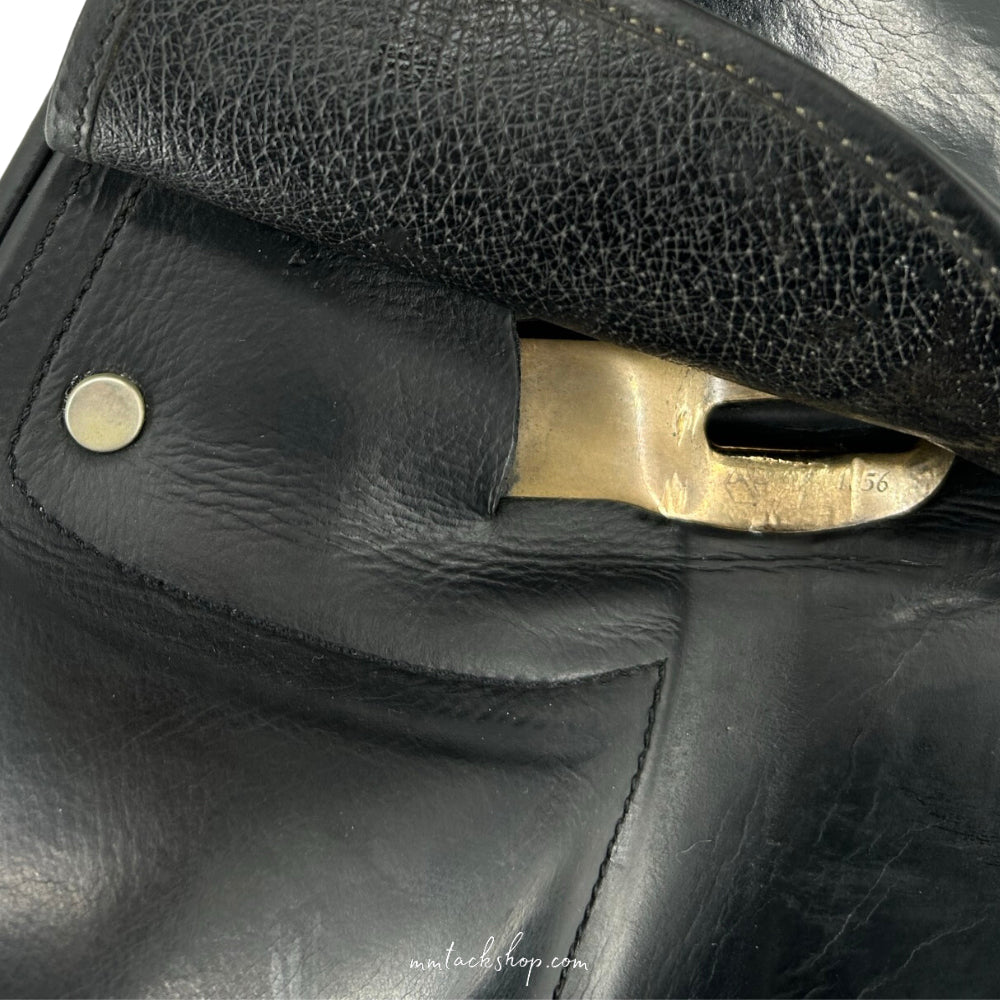 L’Apogée 2 DL Monoflap Dressage Saddle