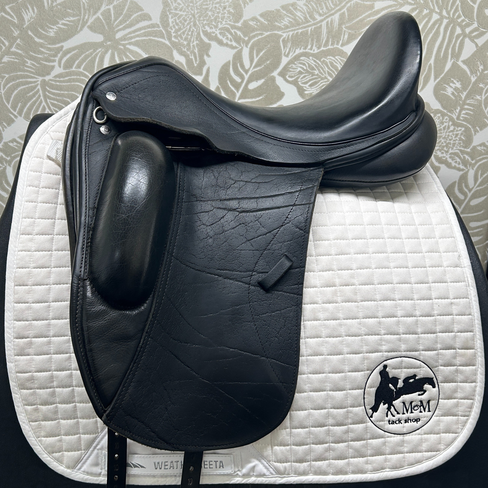 Used Custom Advantage R Dressage Saddle