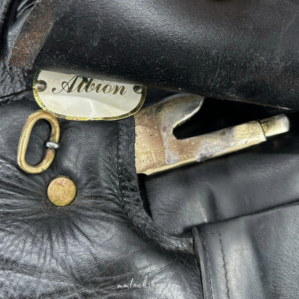 Albion SL Dressage Saddle