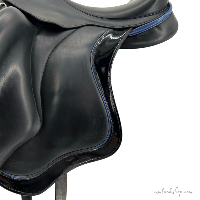Stackhouse Monoflap Dressage Saddle Flap Detailing