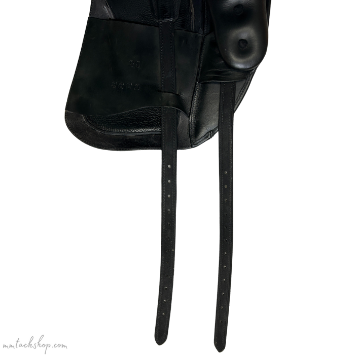 Used 18" DP Nova Flex Duette DL Monoflap Dressage Saddle