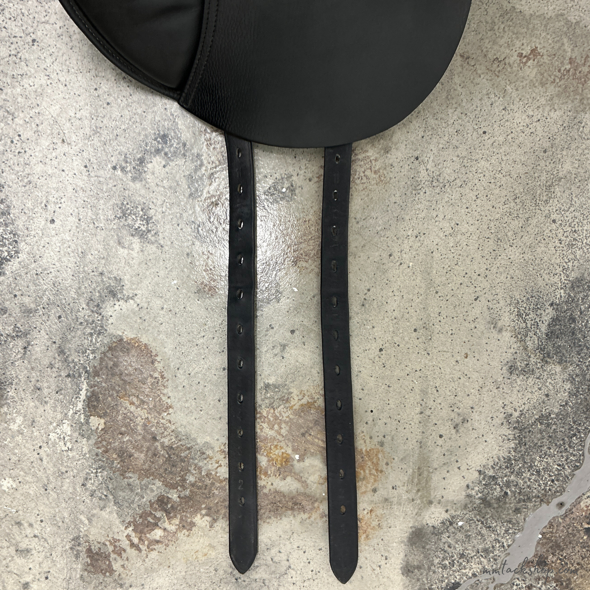 Used 17" Custom Wolfgang Signature Solo Dressage Saddle