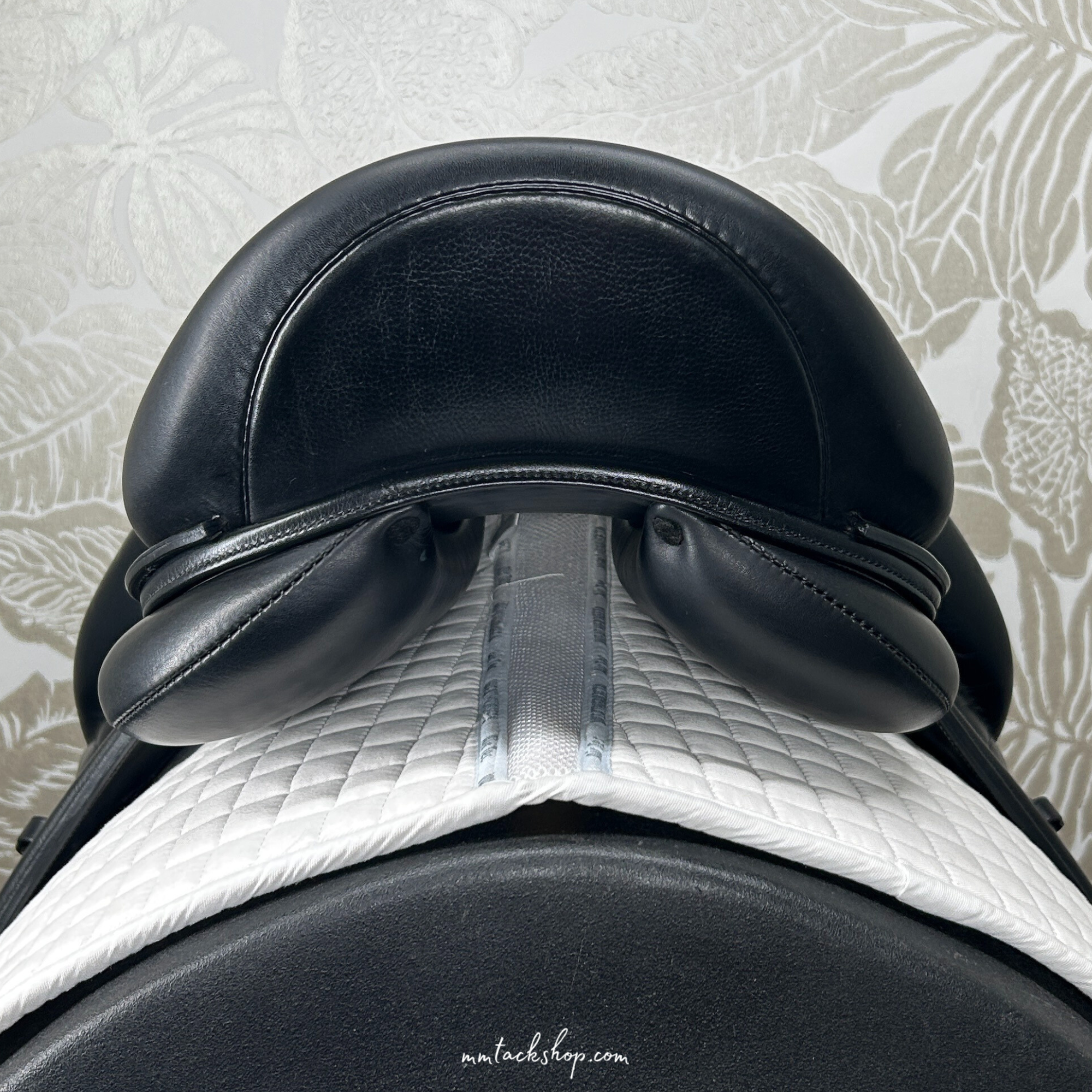 Used Dynamic Monoflap Dressage Saddle