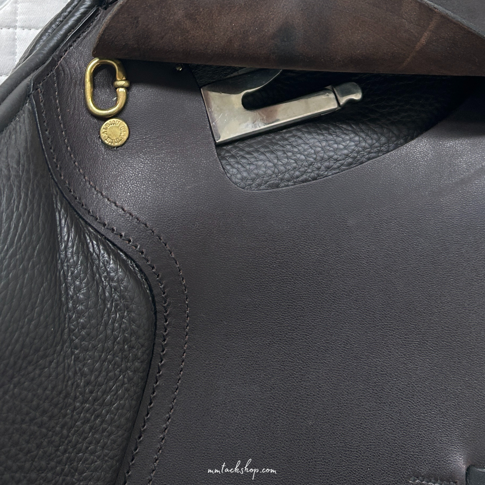 DEMO 17.5" Albion Kontrol Deep, Forward Flap Jump Saddle Medium