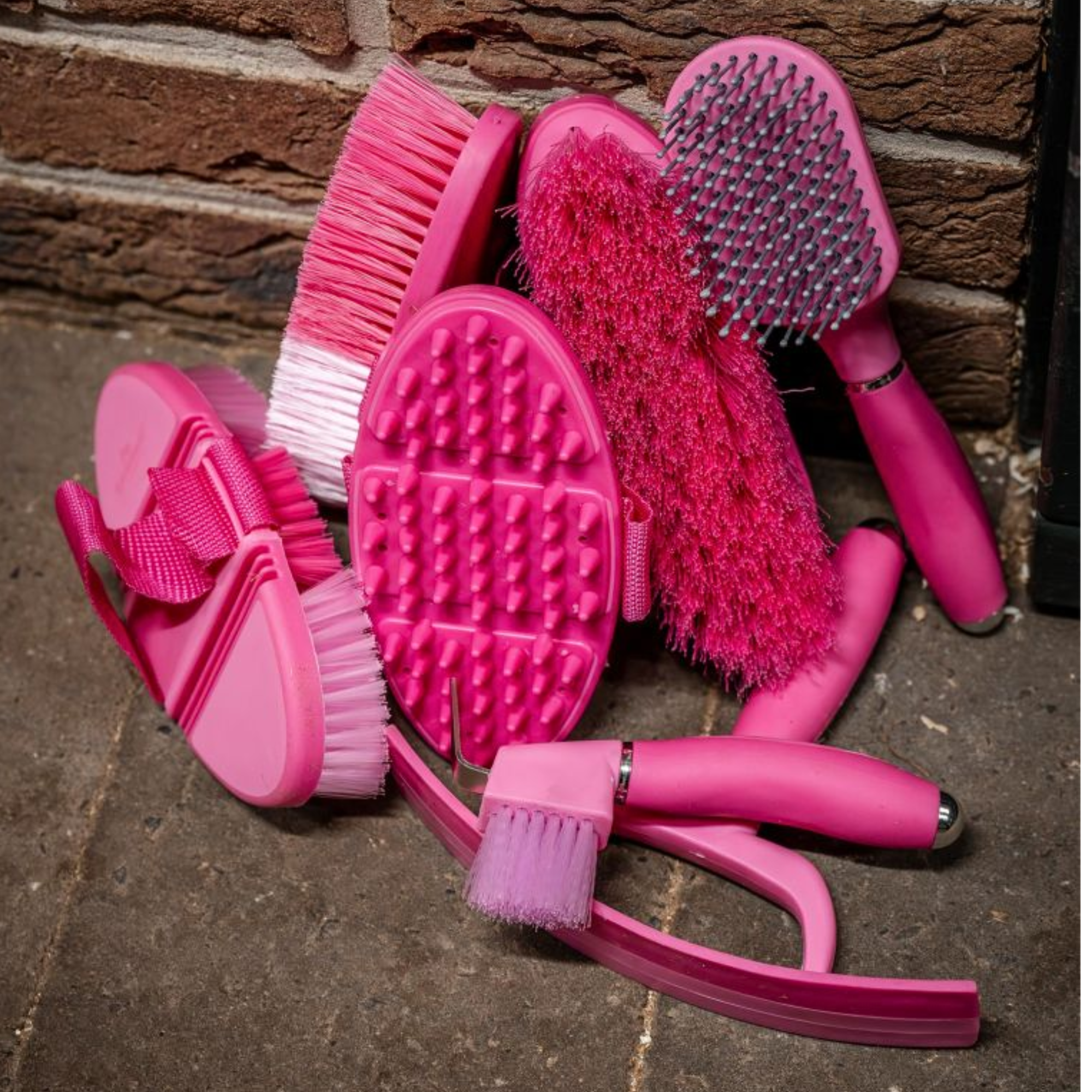 Horseware Newmarket Grooming Brush Set