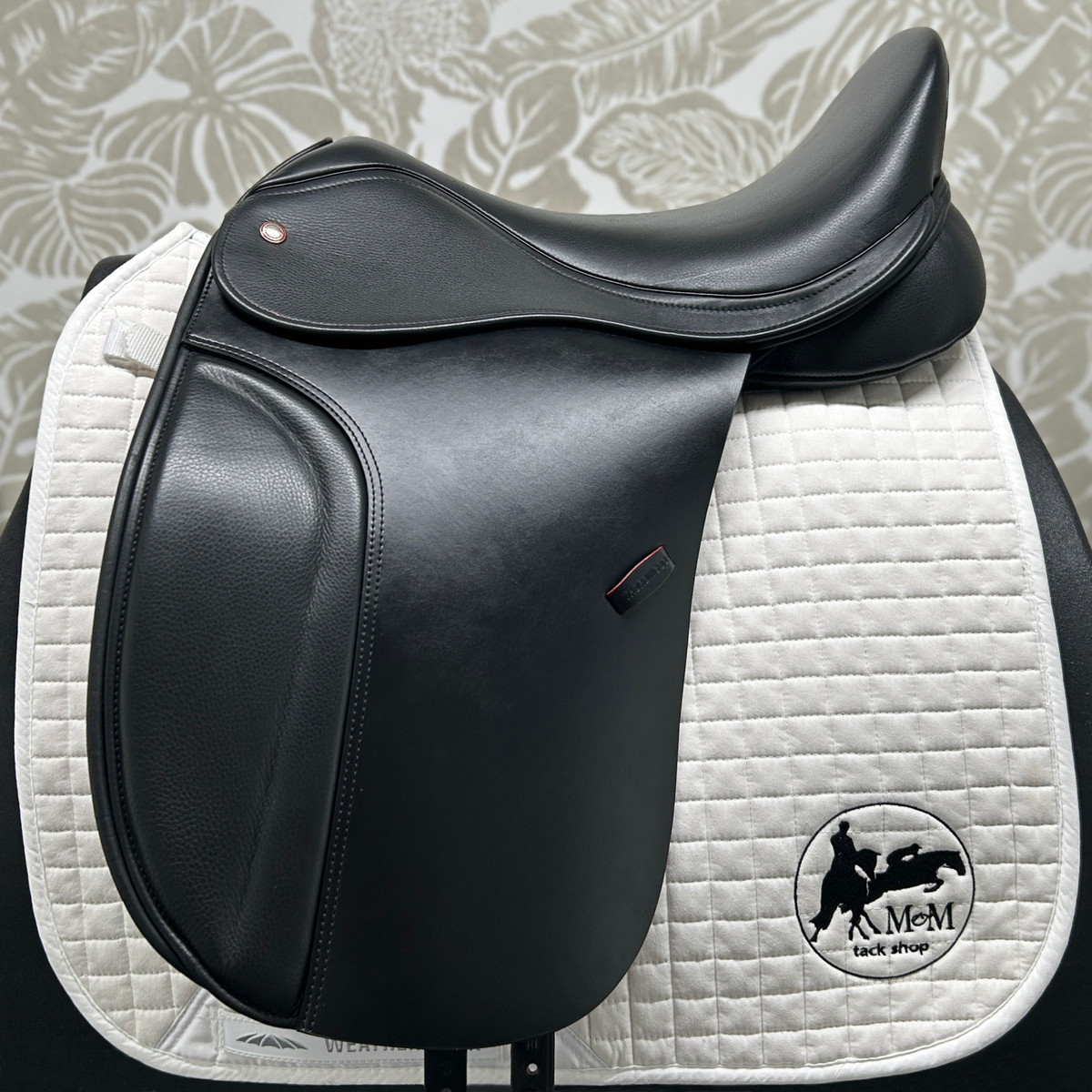 Thorowgood T9 Dressage 17.5" Black