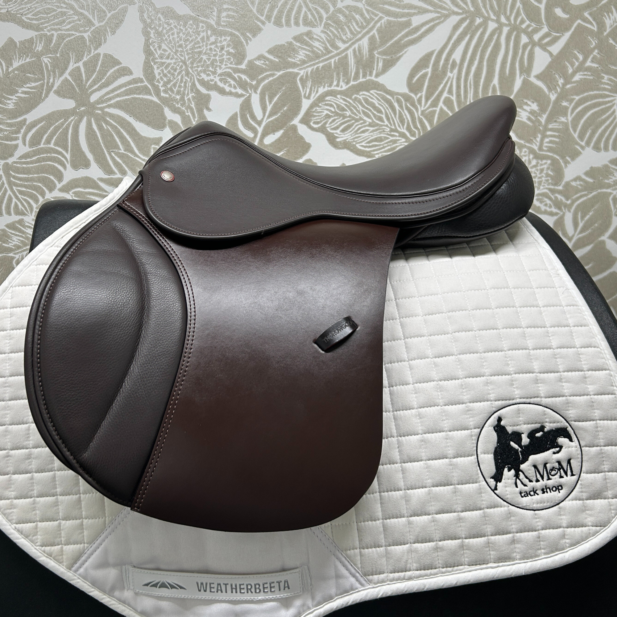 Thorowgood T9 Jump Saddle 17" Brown
