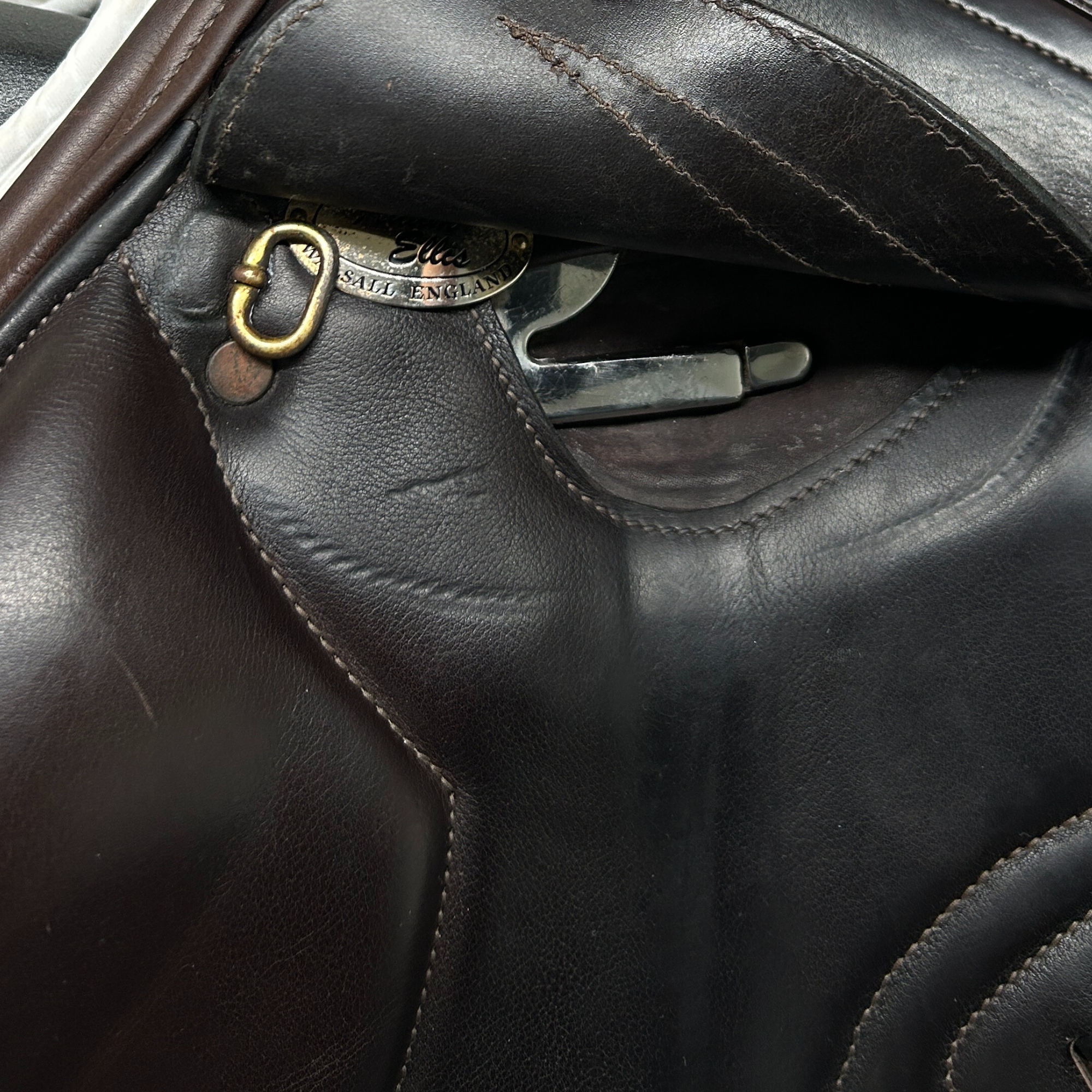 Used 17.5" Adam Ellis Mono Event Saddle