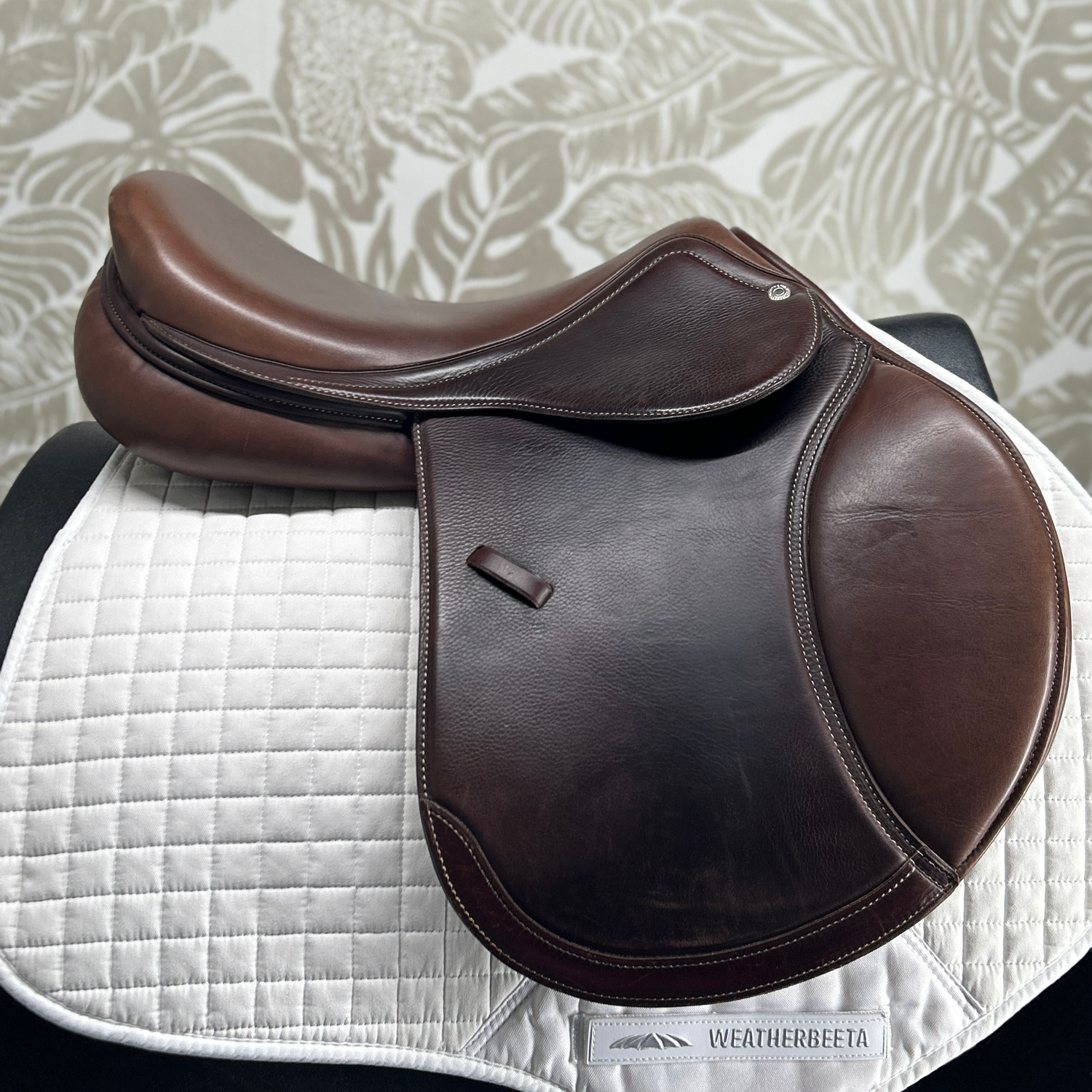 Used Intrepid Pro-Trainer Arwen Deluxe Close Contact Saddle