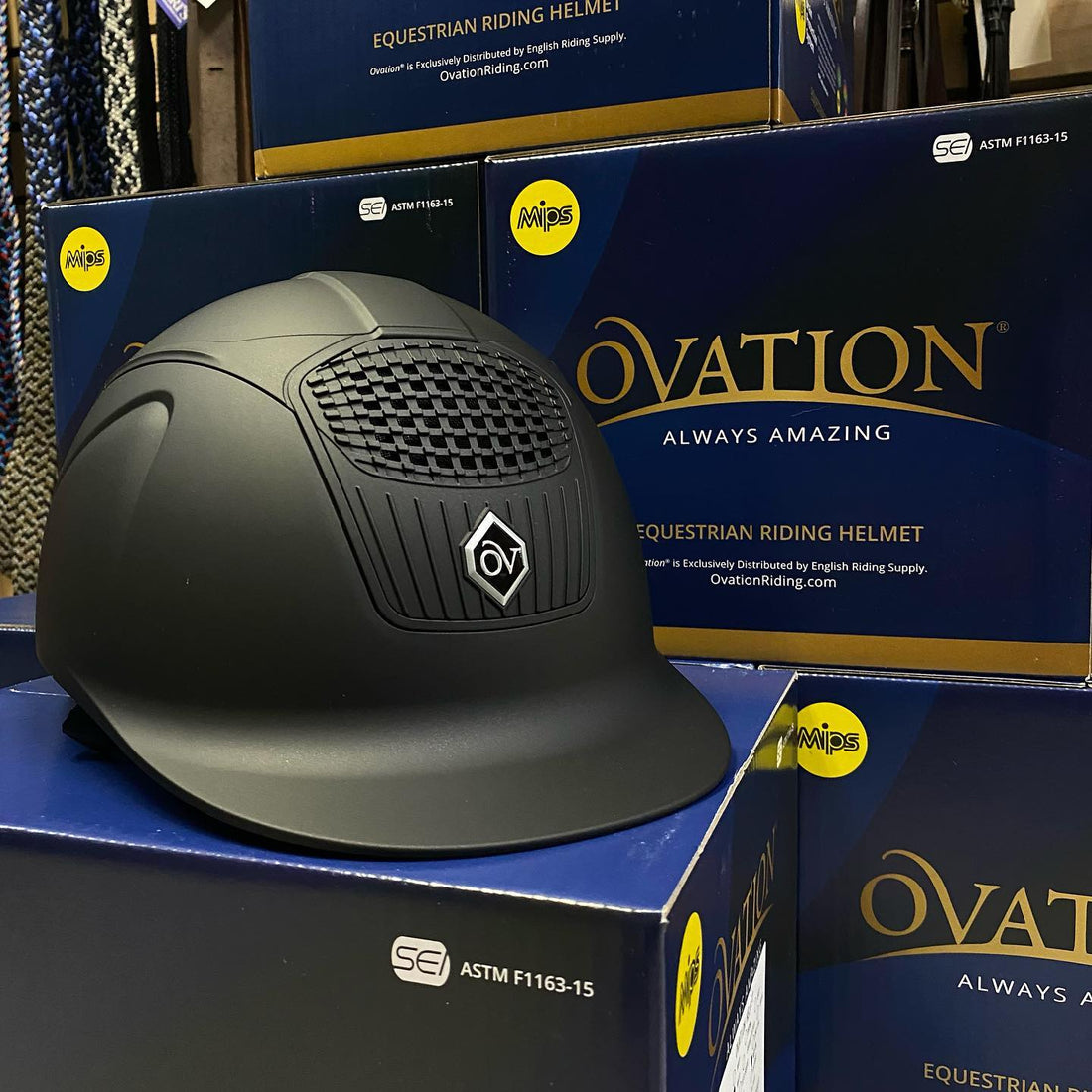 Ovation M Class MIPS Helmet Jr.