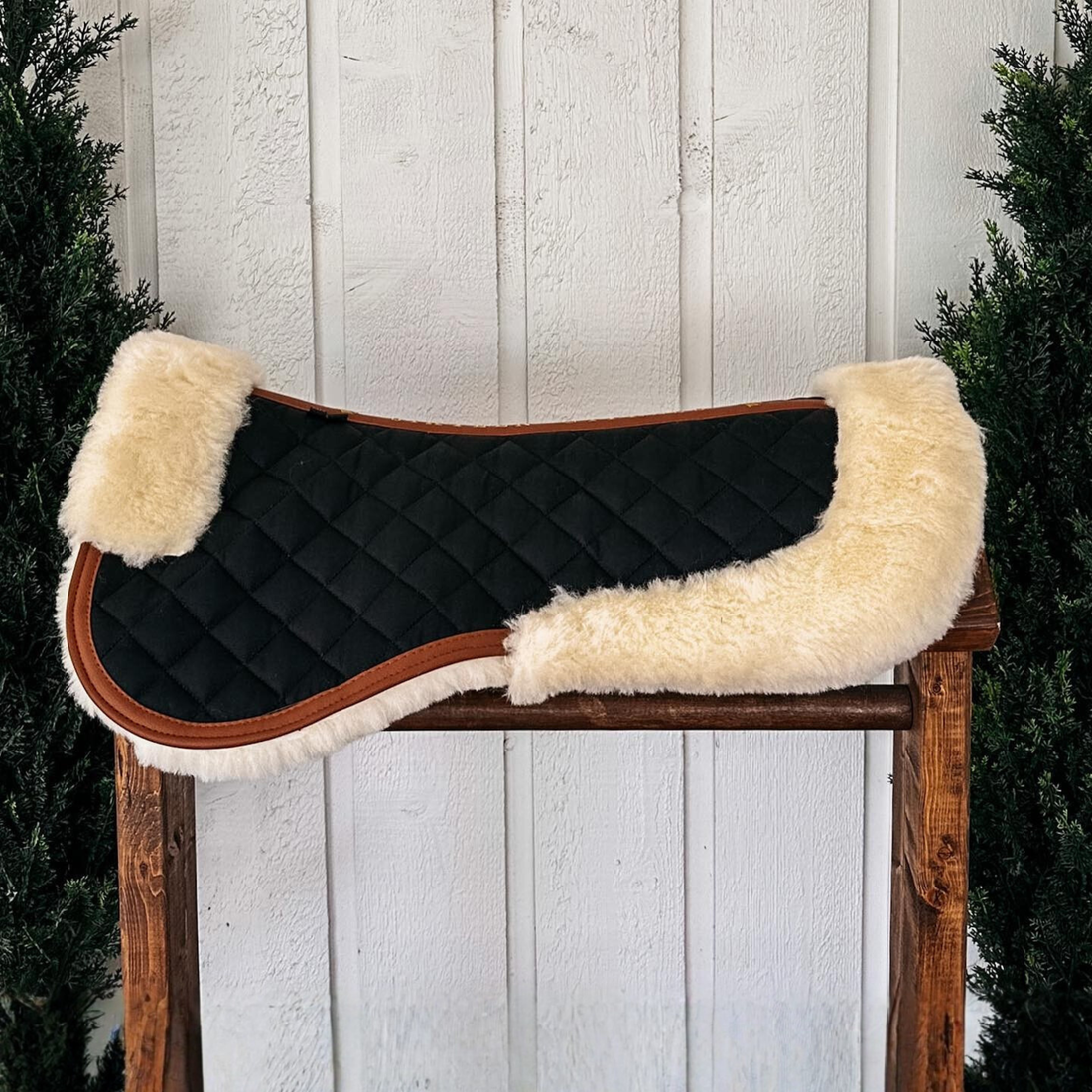 Sixteen Cypress Merino Wool Fleece Half Pad, Black &amp; Cognac