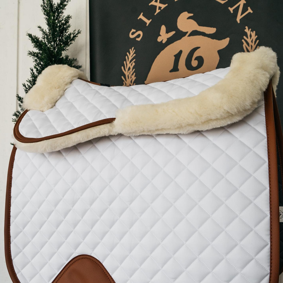 Sixteen Cypress Merino Wool Fleece Half Pad, White &amp; Cognac