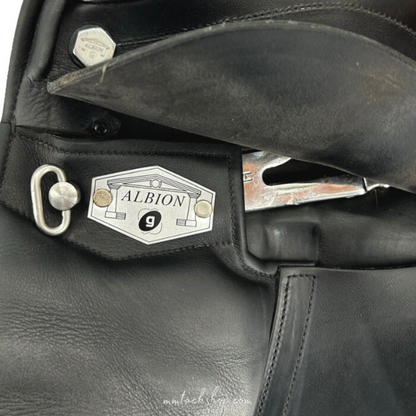 Used Albion SLK Platinum SS Dressage Saddle