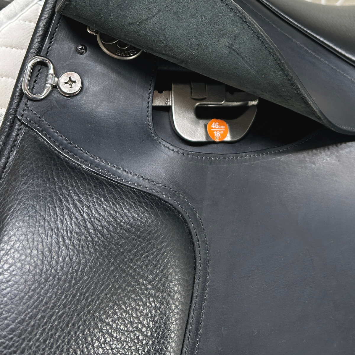 DEMO 18" Bates CAIR Classic Dressage Saddle