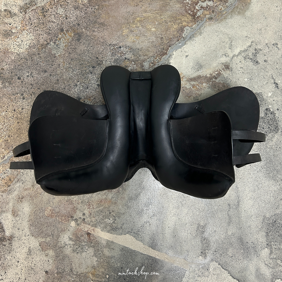 Used 17.5" Dover Circuit Premier Dressage Saddle