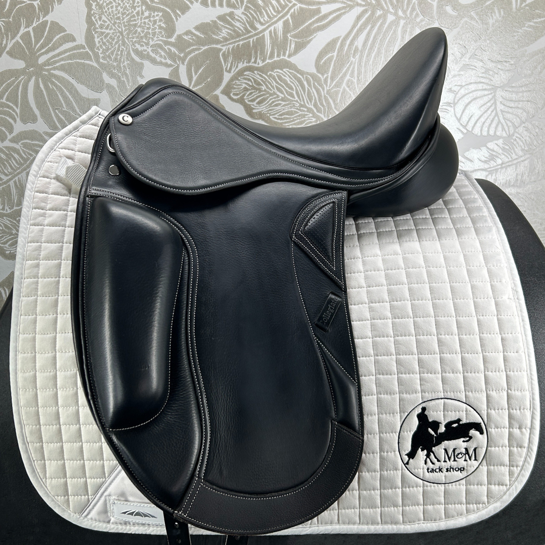 Used Collegiate Integrity Mono Dressage Saddle