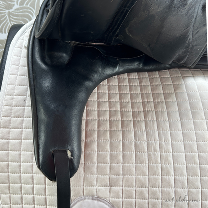 Used Custom Advantage R Dressage Saddle