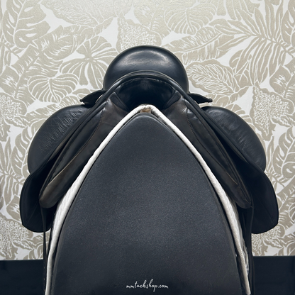 Used Custom Advantage R Dressage Saddle