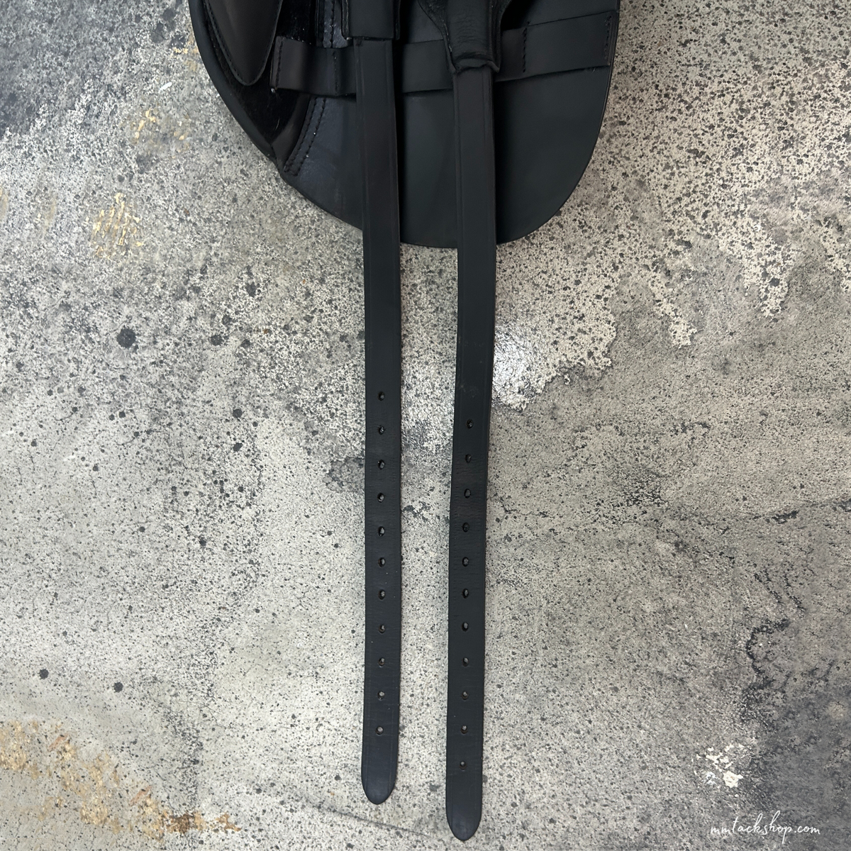 Used 17.5" Dover Circuit Premier Dressage Saddle