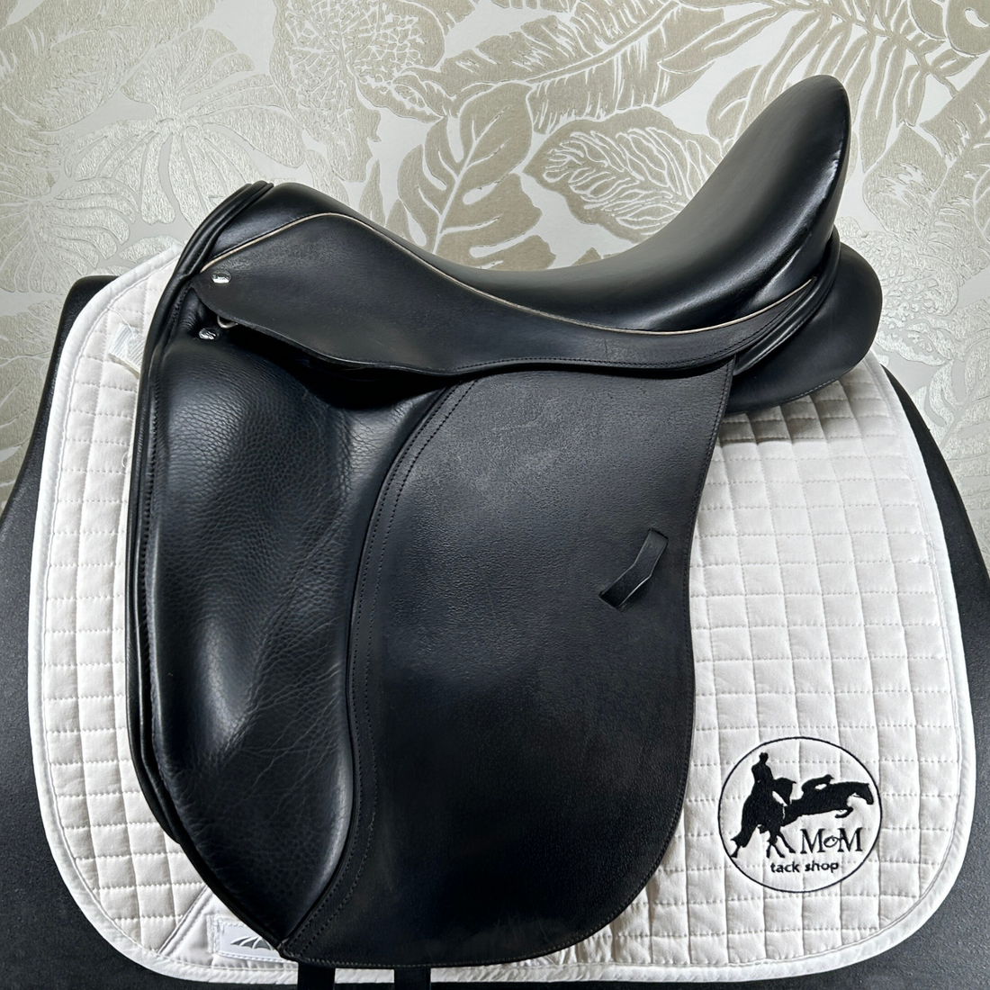 Used Loxley by Bliss Classical Dressage Saddle