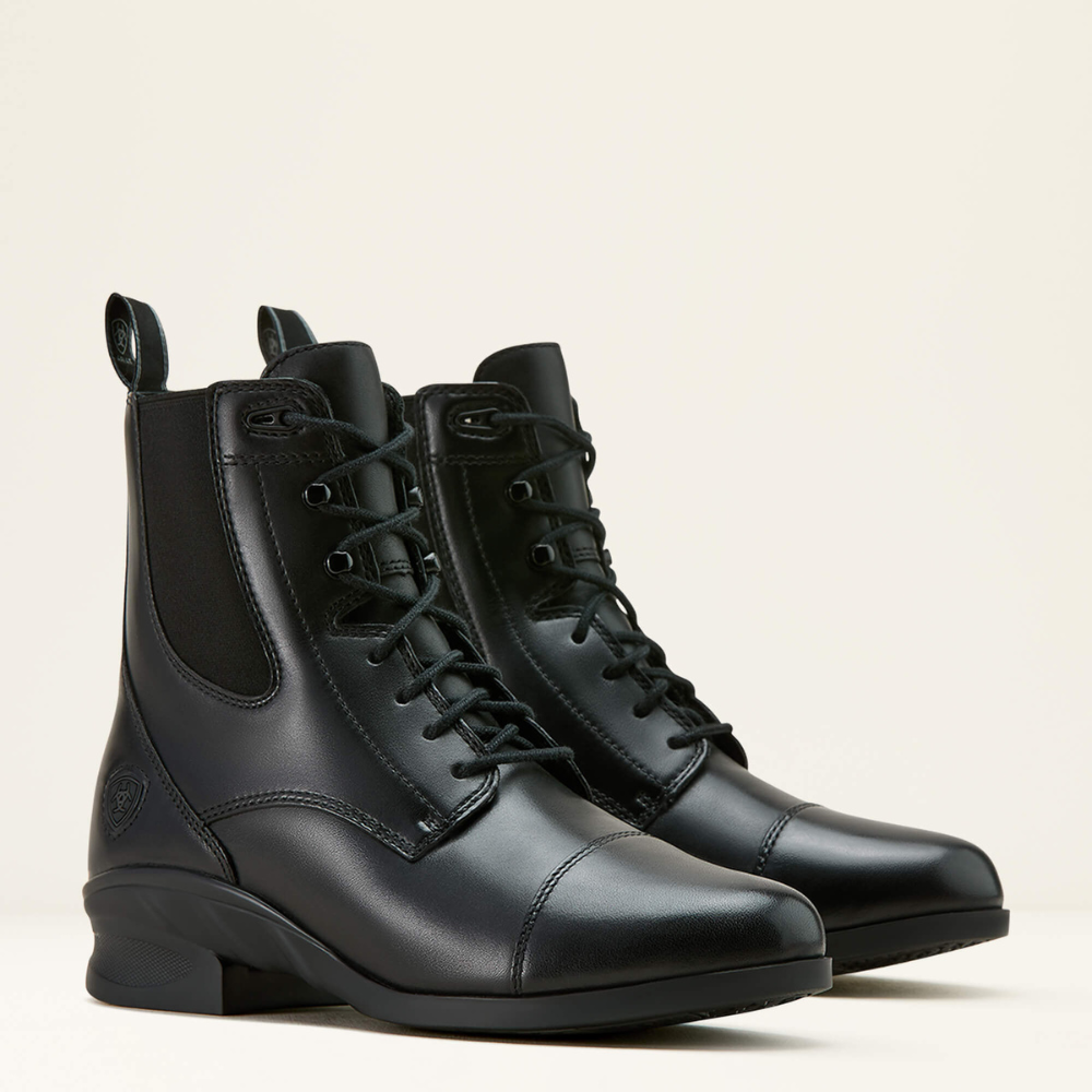 Image of a pair of Ariat&