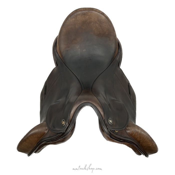 Used 17.5+" Hennig Dressage Saddle