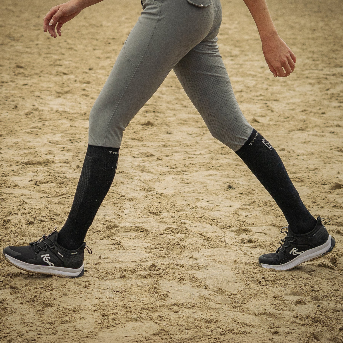 Tredstep Ireland Motion-T Trainers, Caviar