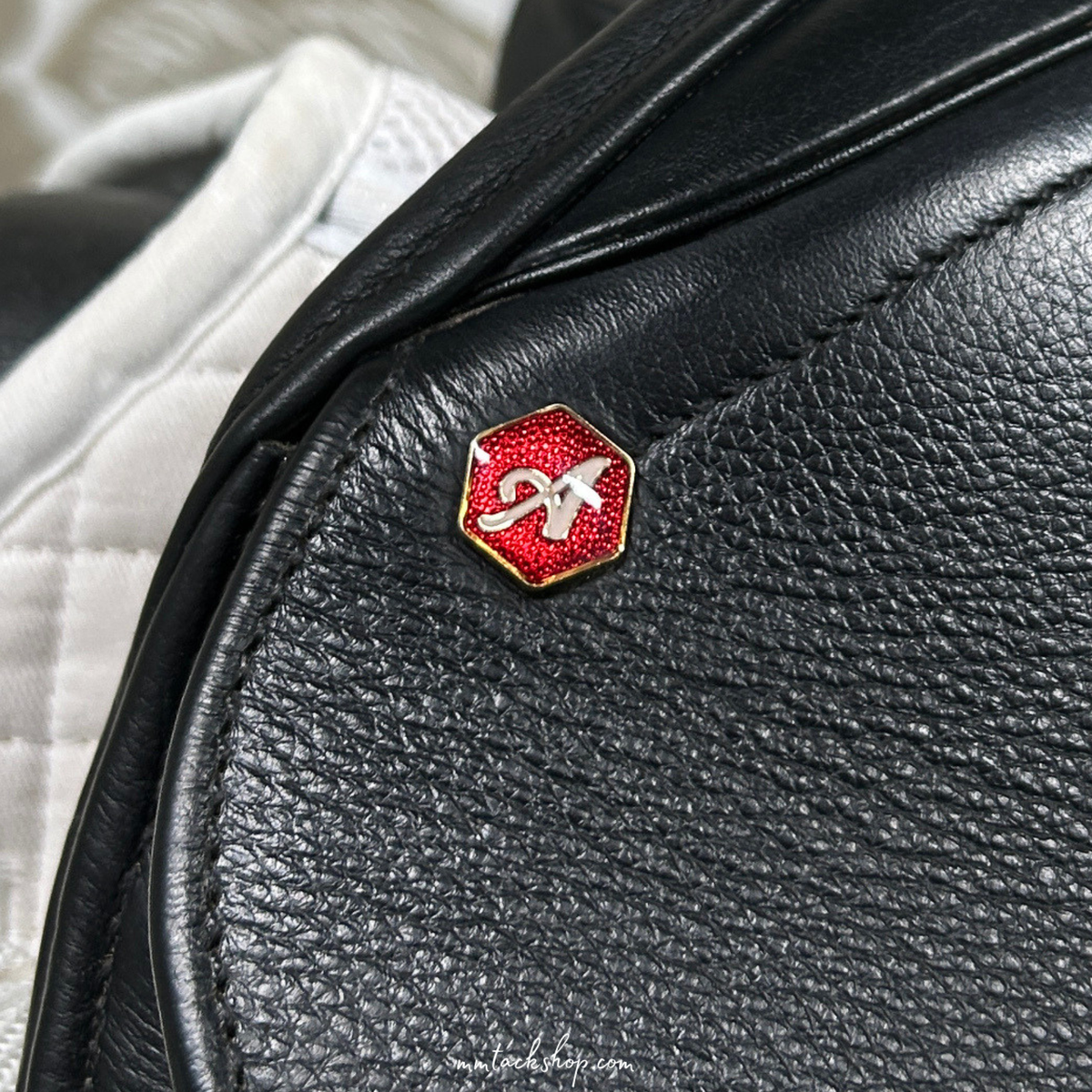 Albion Fabrento Dressage Saddle 18" Med/Wide Tree