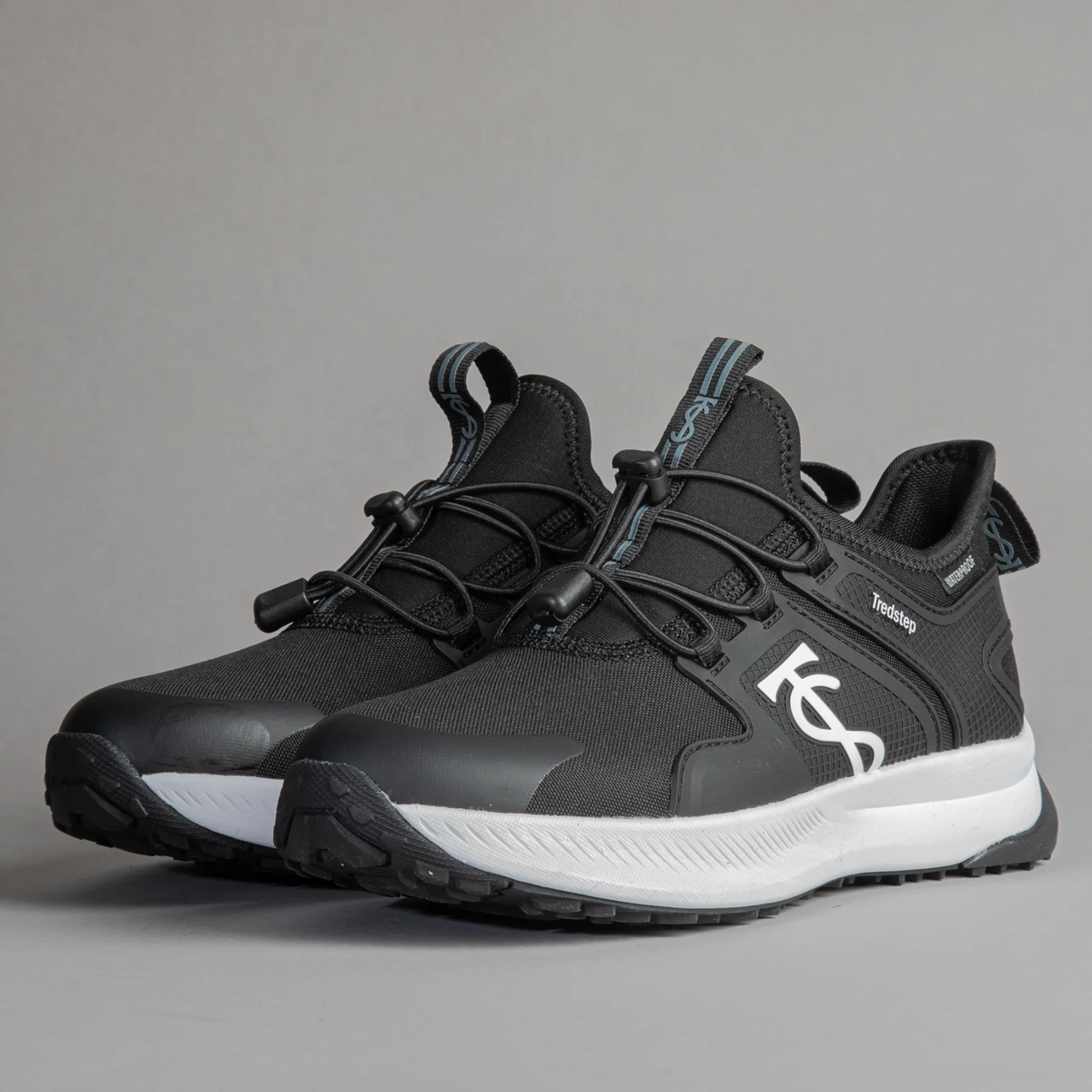 Tredstep Ireland Motion-T Trainers, Caviar
