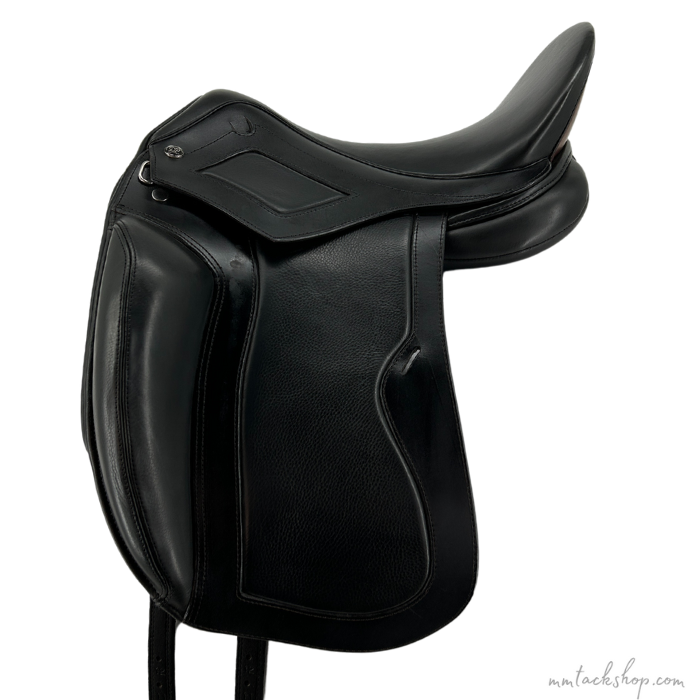 Used 18" DP Nova Flex Duette DL Monoflap Dressage Saddle