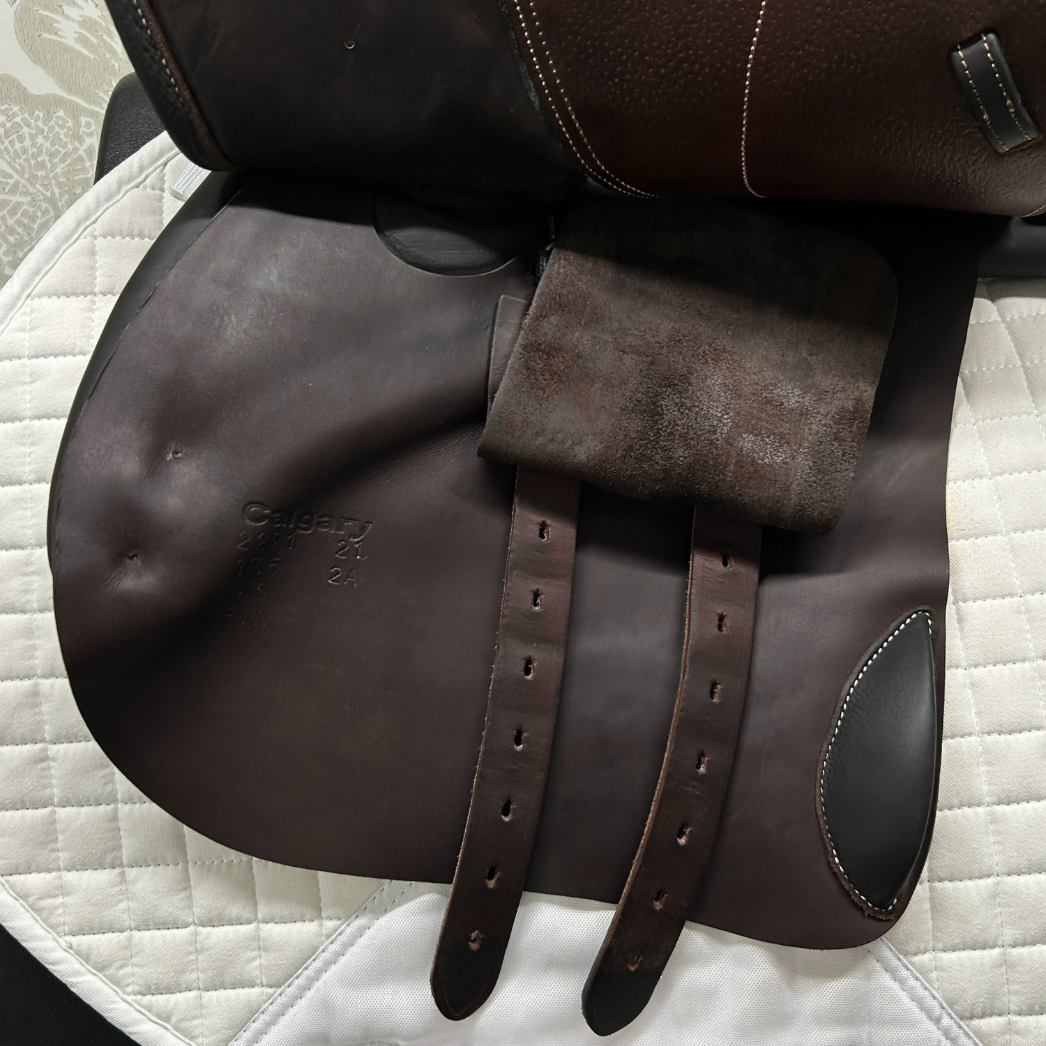 Used Voltaire Calgary Jump Saddle