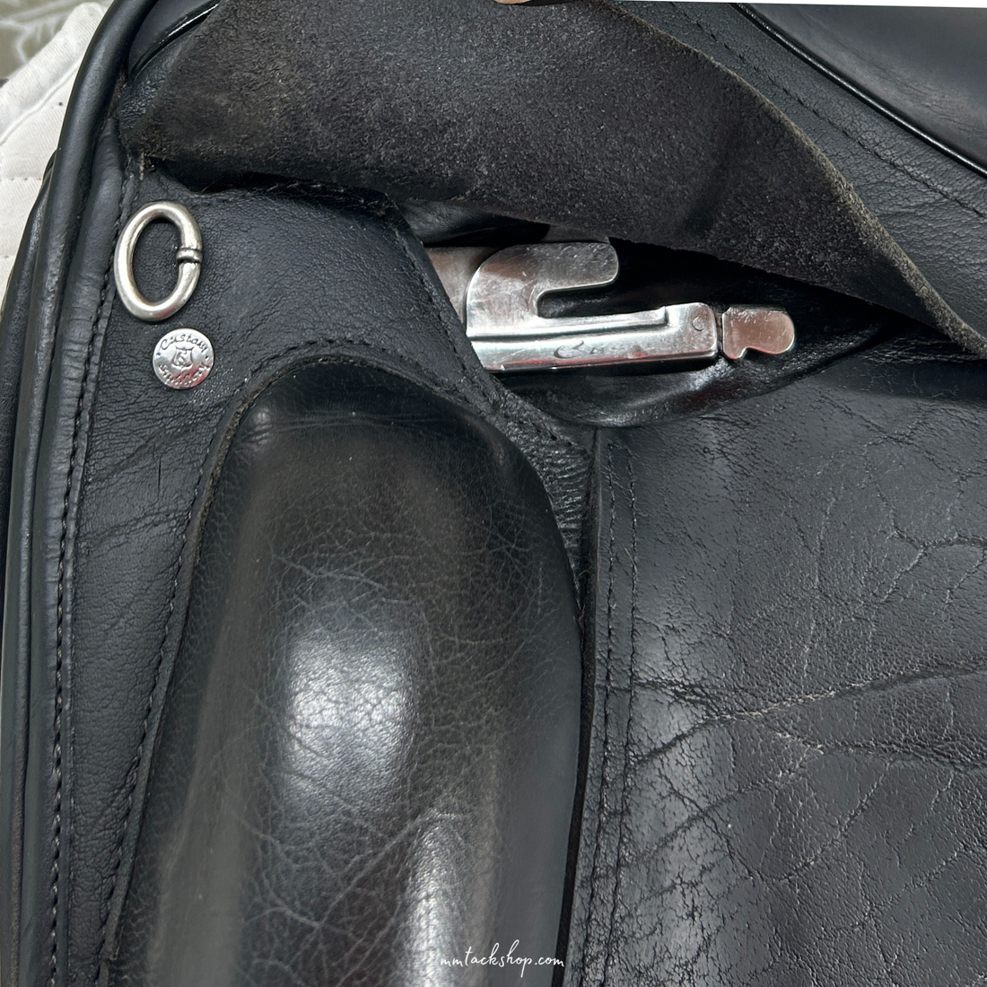 Used Custom Advantage R Dressage Saddle