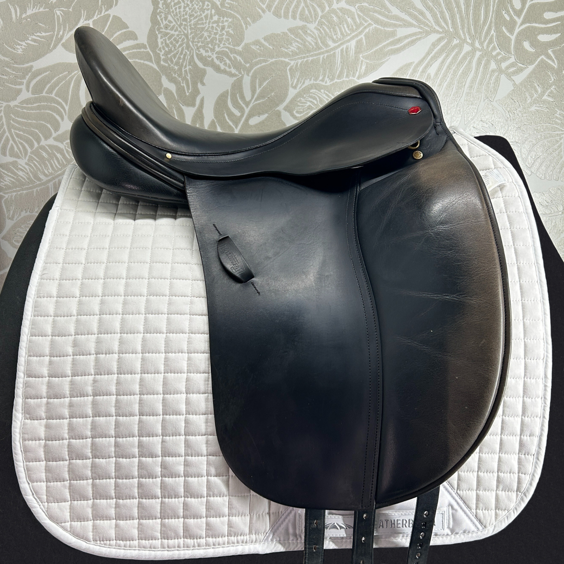 Used Albion SLK II Low Head Dressage Saddle