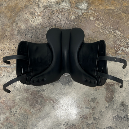 Used Dynamic Dressage Saddle