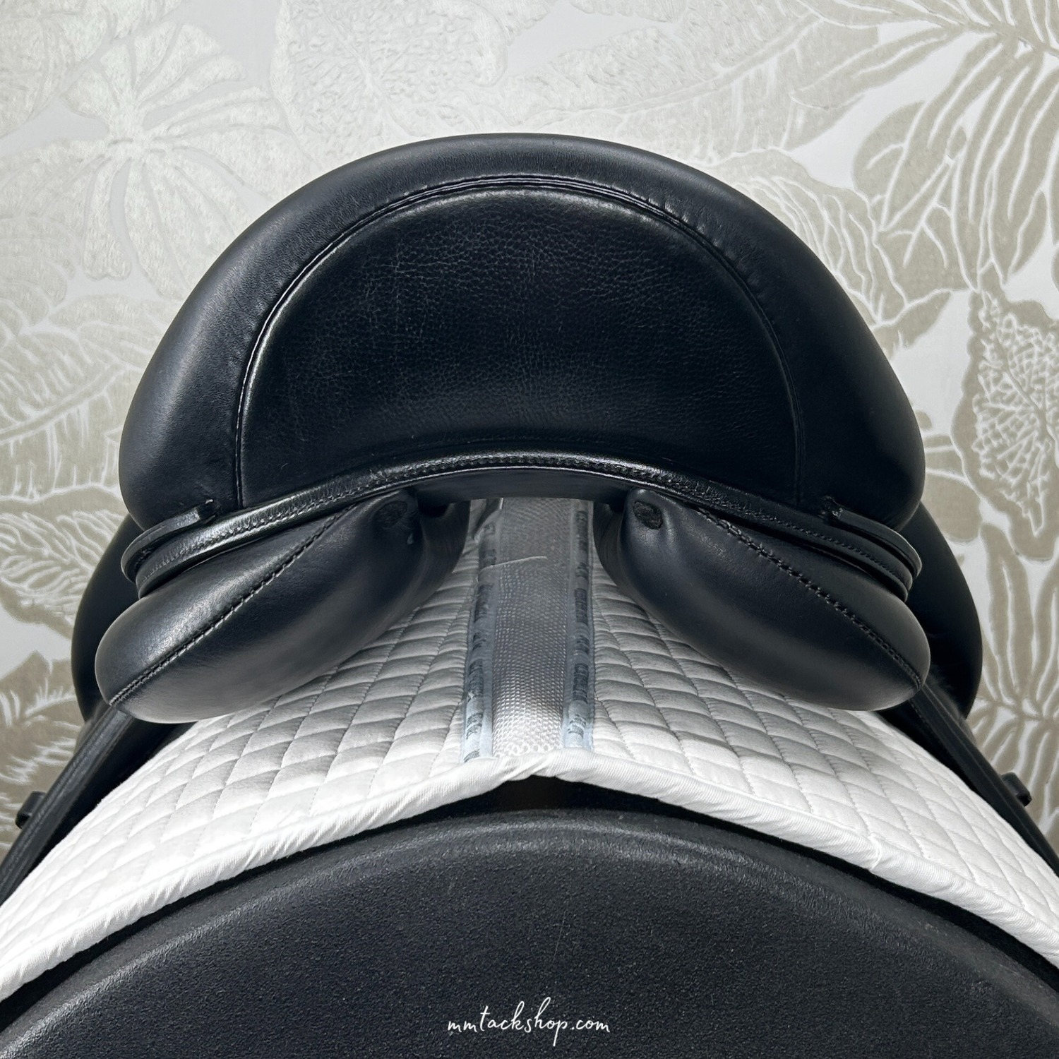 Used Dynamic Monoflap Dressage Saddle