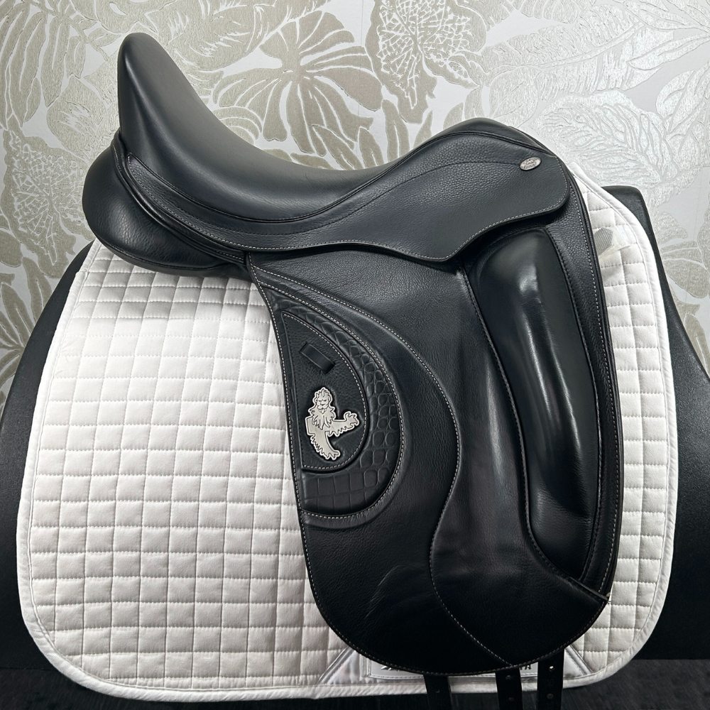 Image of Used Fairfax World Class dressage saddle&