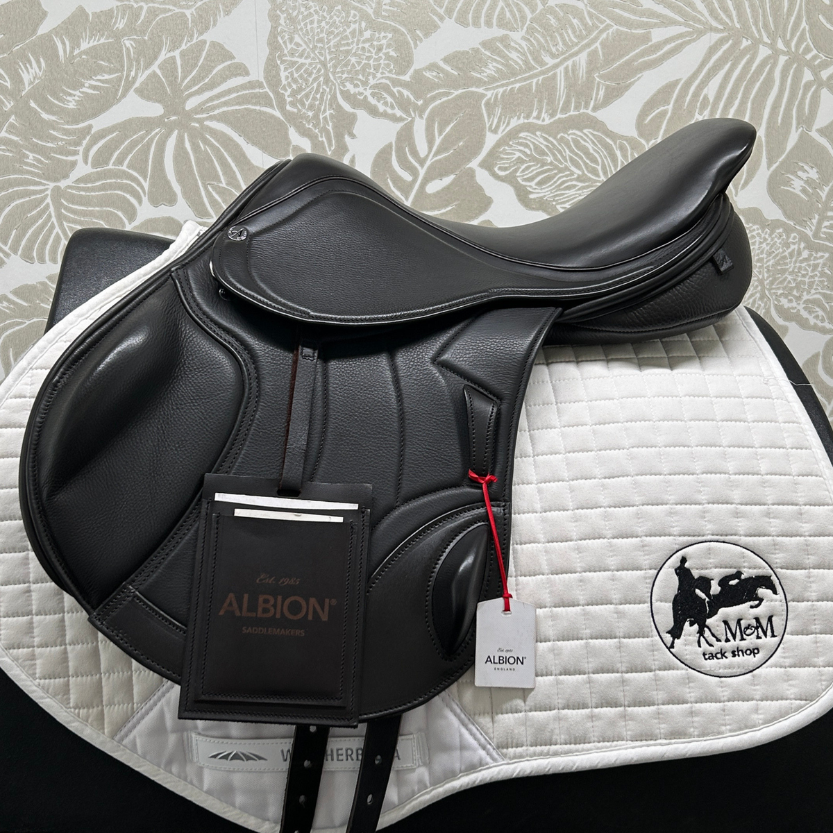 Albion K4 Sport MonoFlap Jump Saddle 17.5" Med/Wide