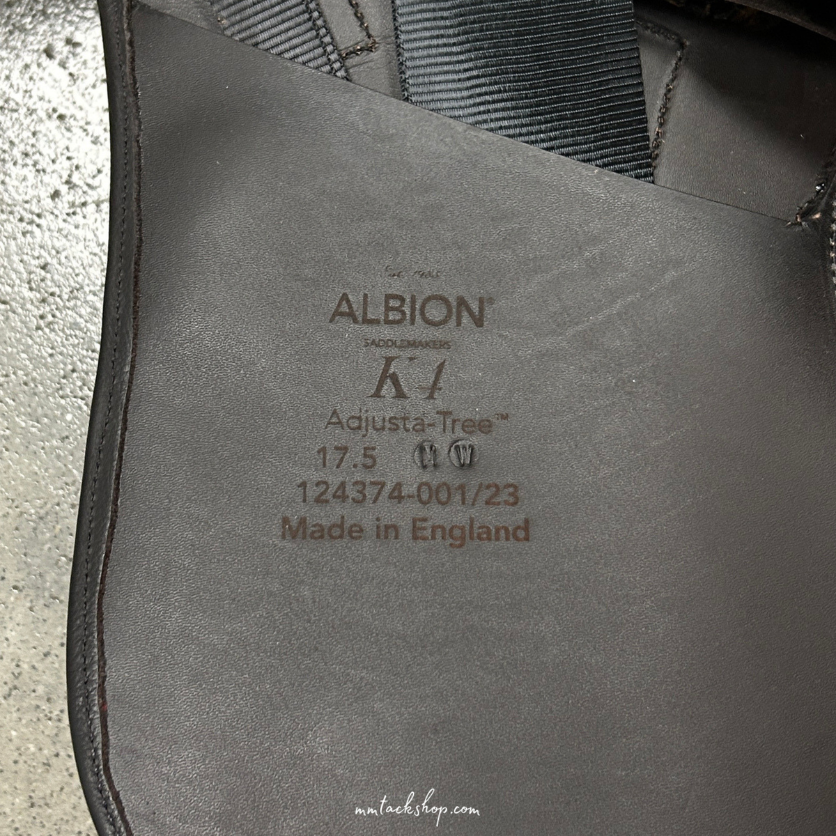 Albion K4 Sport MonoFlap Jump Saddle 17.5" Med/Wide