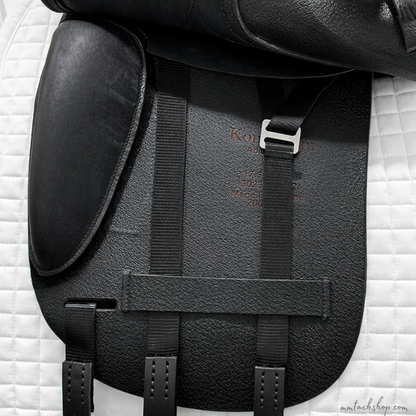 Albion Kontinuum Dressage Saddle 17.5" Med/Wide