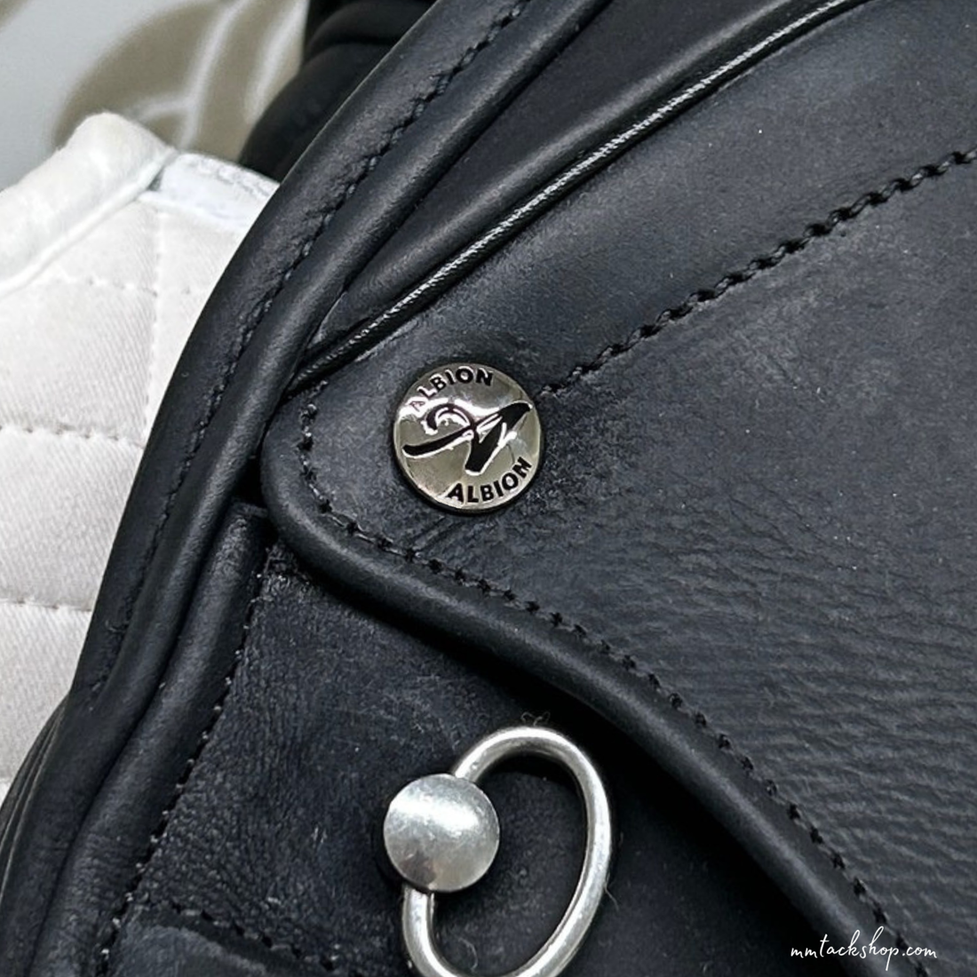 Albion Kontinuum Dressage Saddle 17.5" Med/Wide