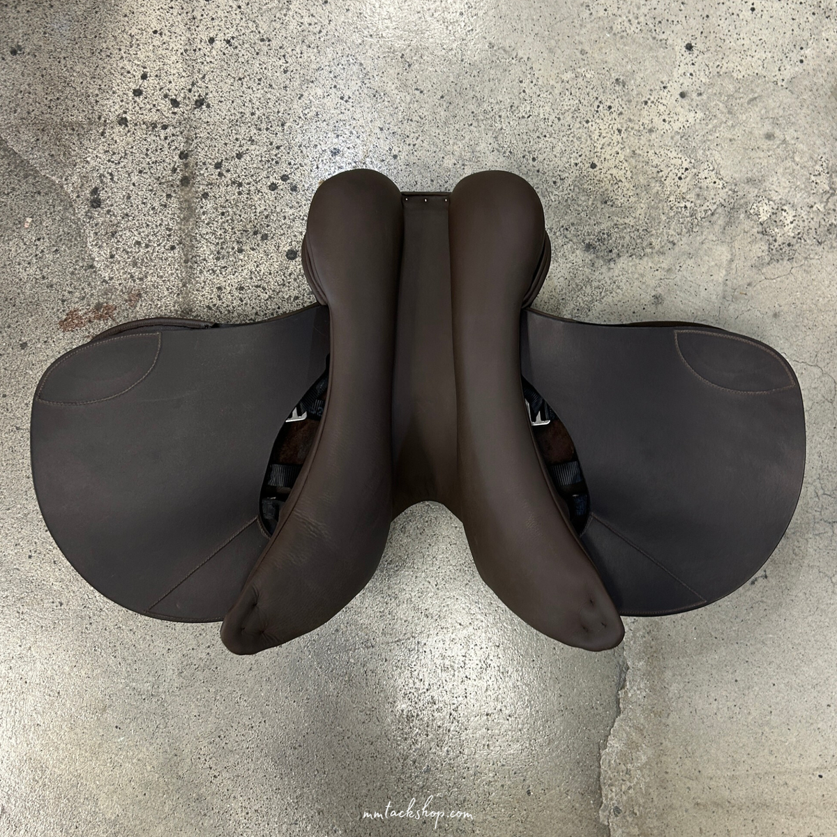 Albion Kontinuum Jump Saddle 17.5" Wide