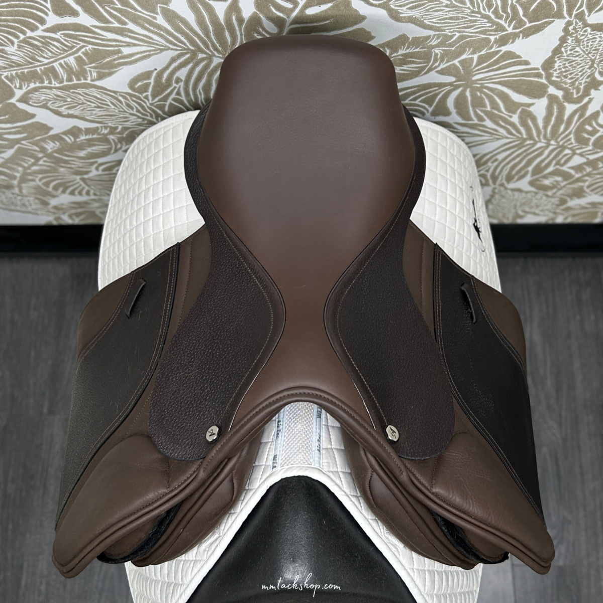 Albion Kontinuum Jump Saddle 17.5" Wide
