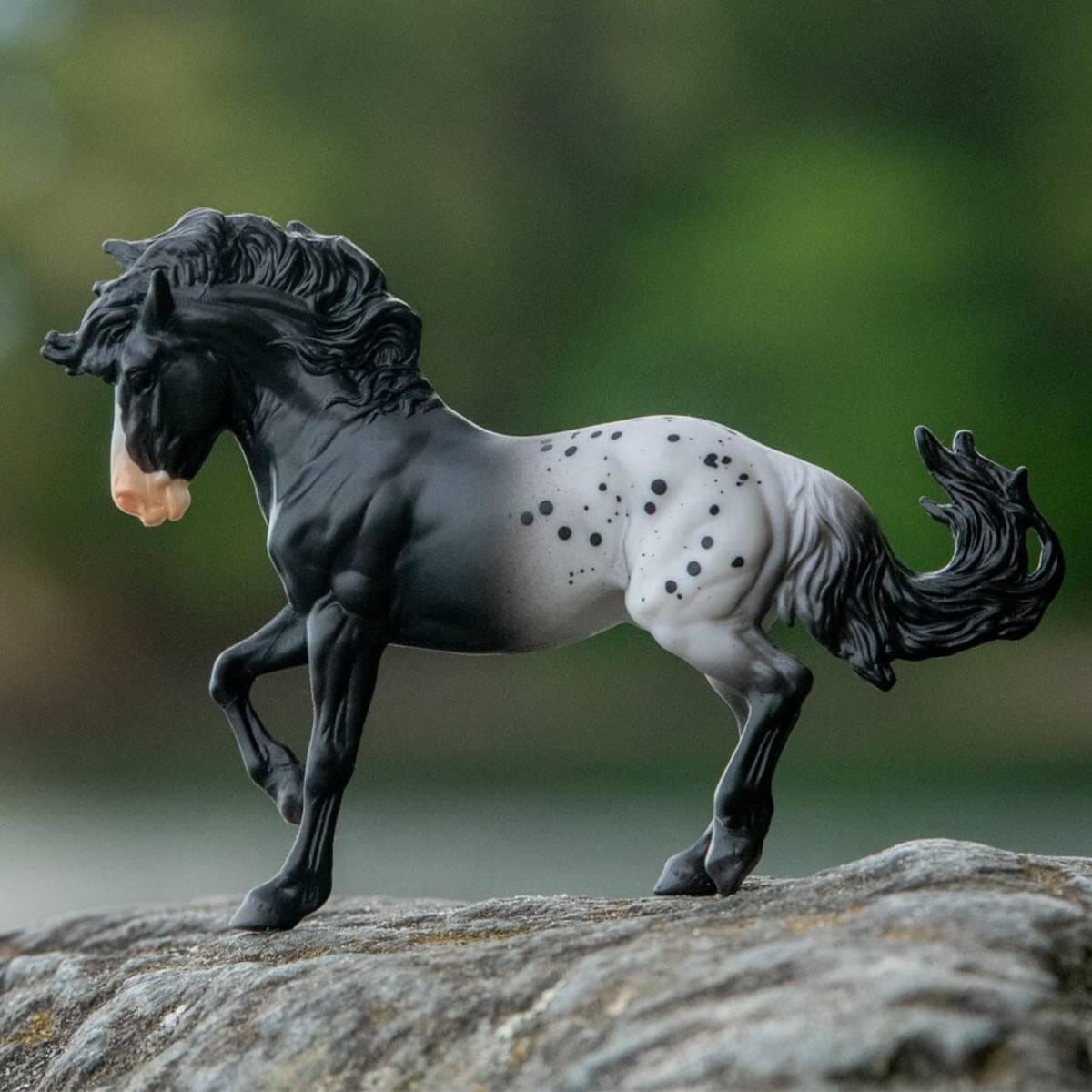 Breyer® Mystery Horse Surprise: Exquisite Equines Series 