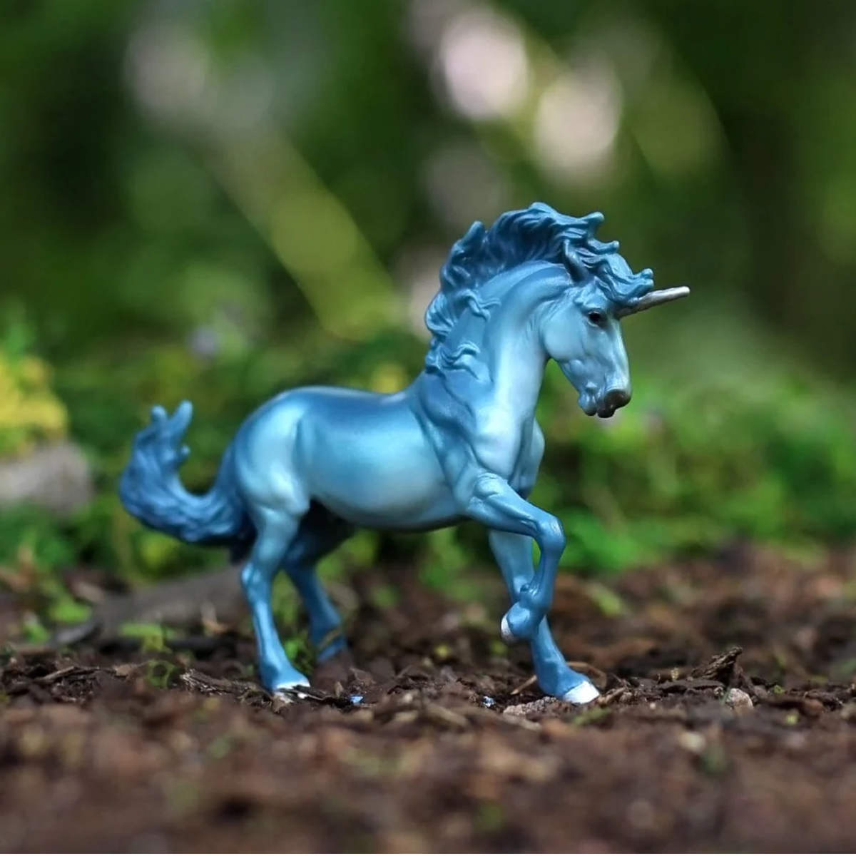 Breyer Mystery Unicorn Surprise: Fire &amp; Ice 