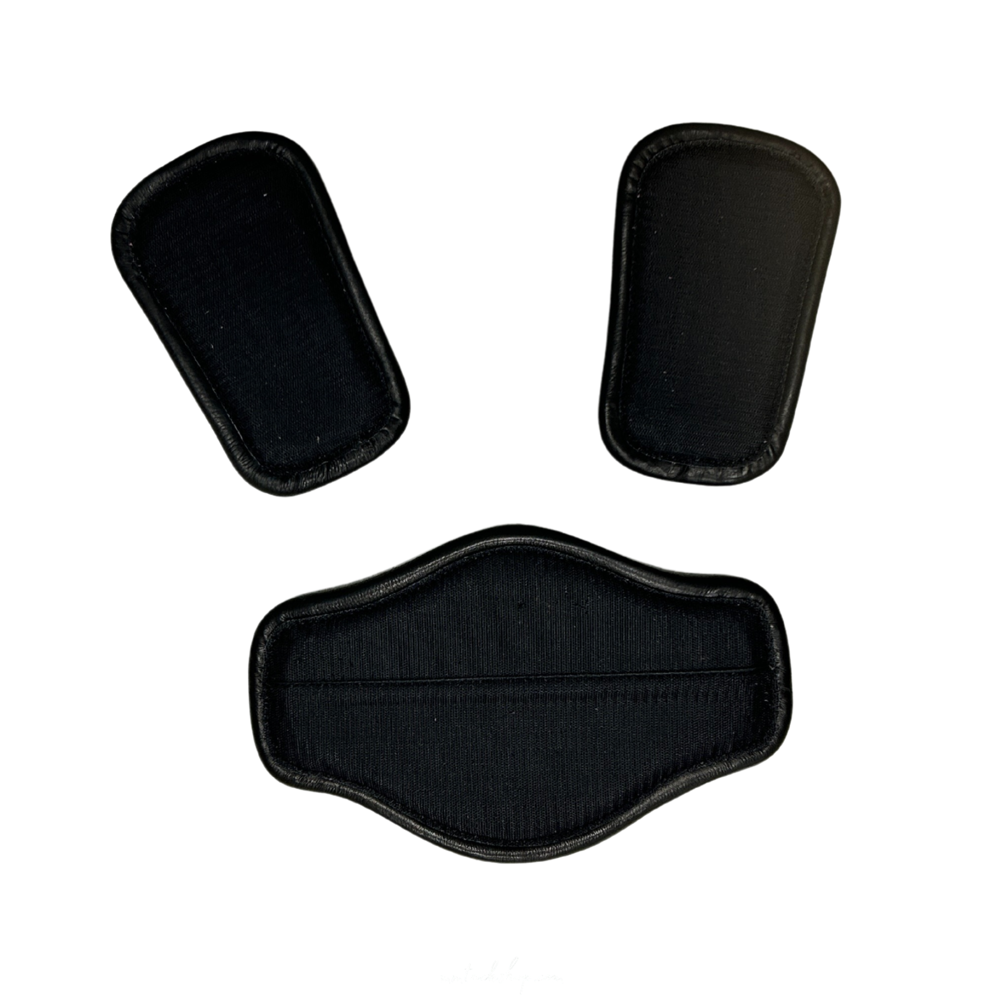 Replacement black leather pads on correct connect short girth.