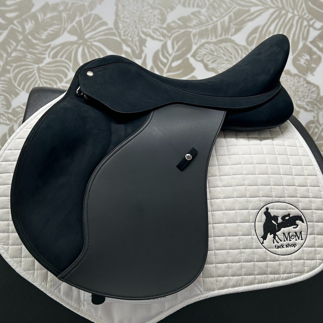 DEMO 17.5" Wintec 2000 All Purpose with HART