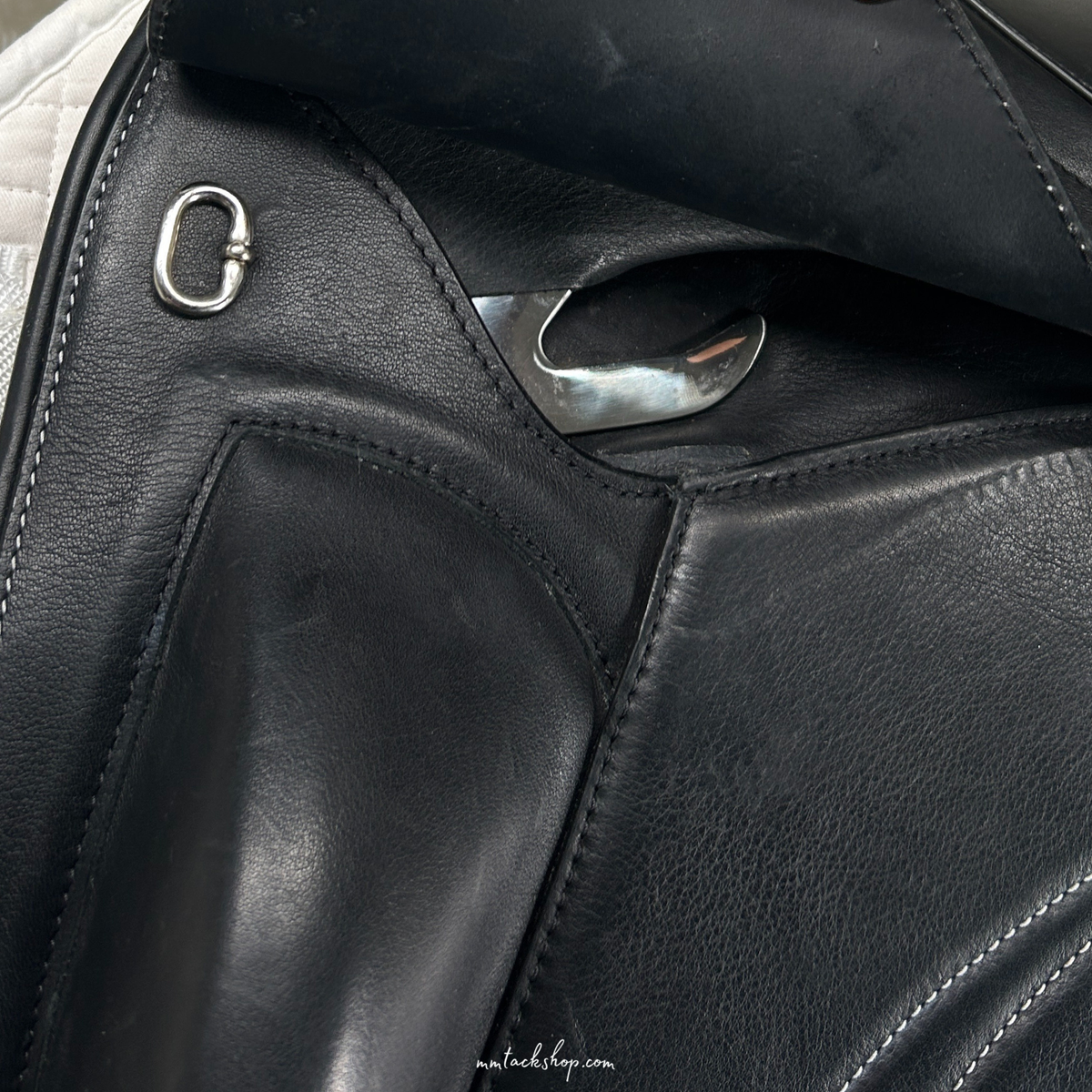 DEMO 18" Fairfax World Class I Dressage Saddle, Standard Flap