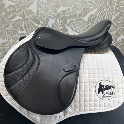 DEMO Albion K2 Jump Saddle  17.5 Med/Wide
